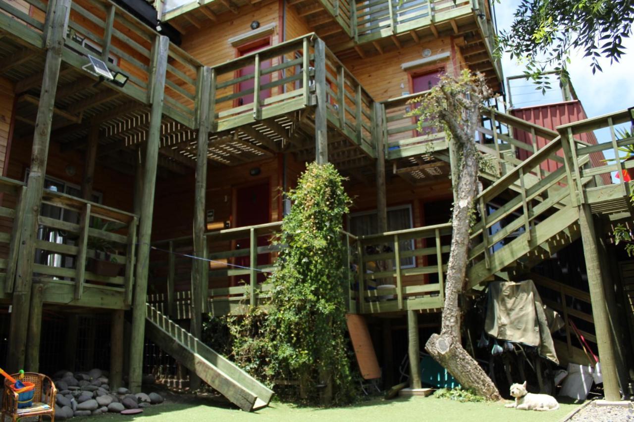 Algarrobo Lodge *
